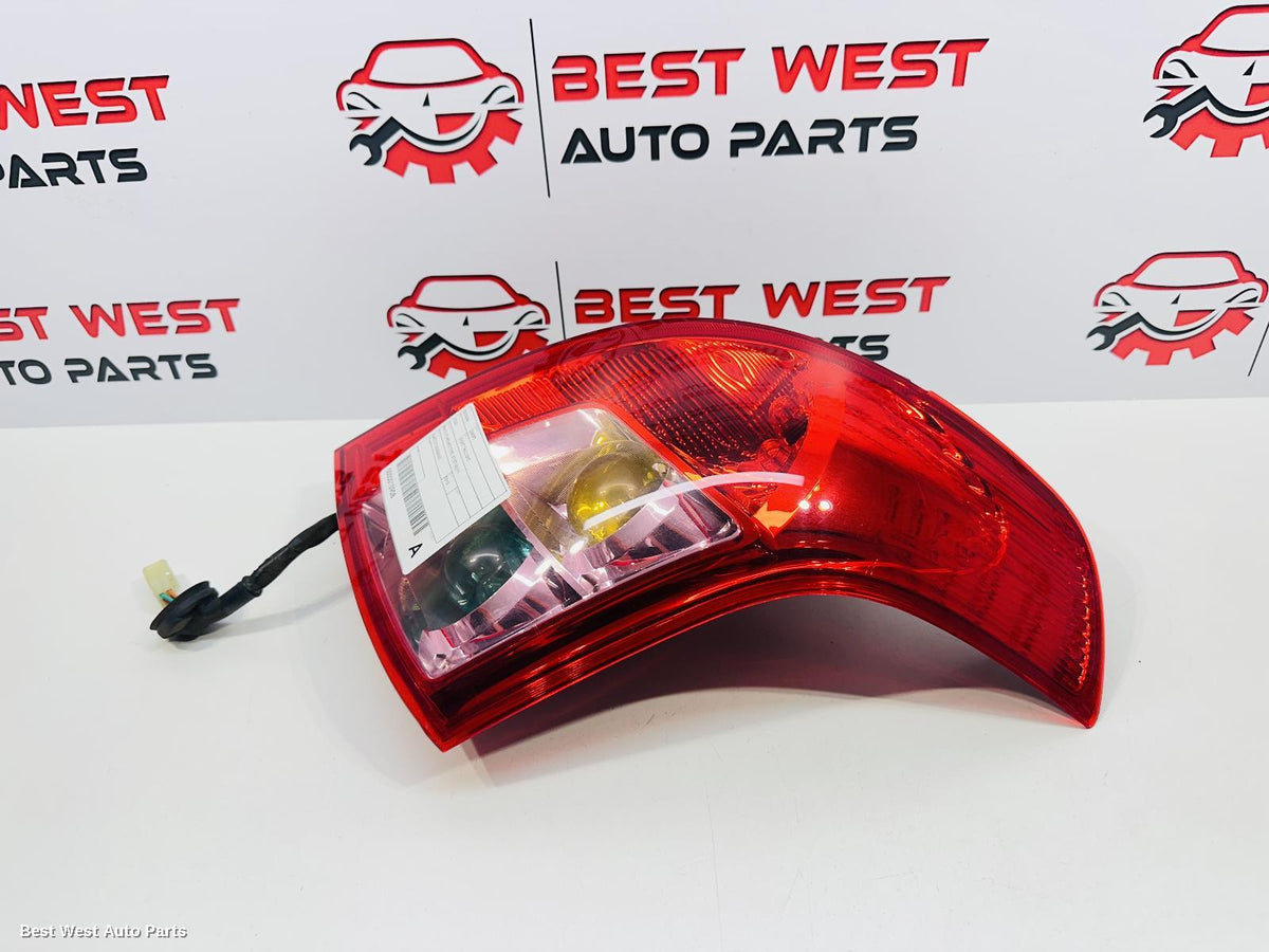 2010 SUZUKI SWIFT Right Taillight