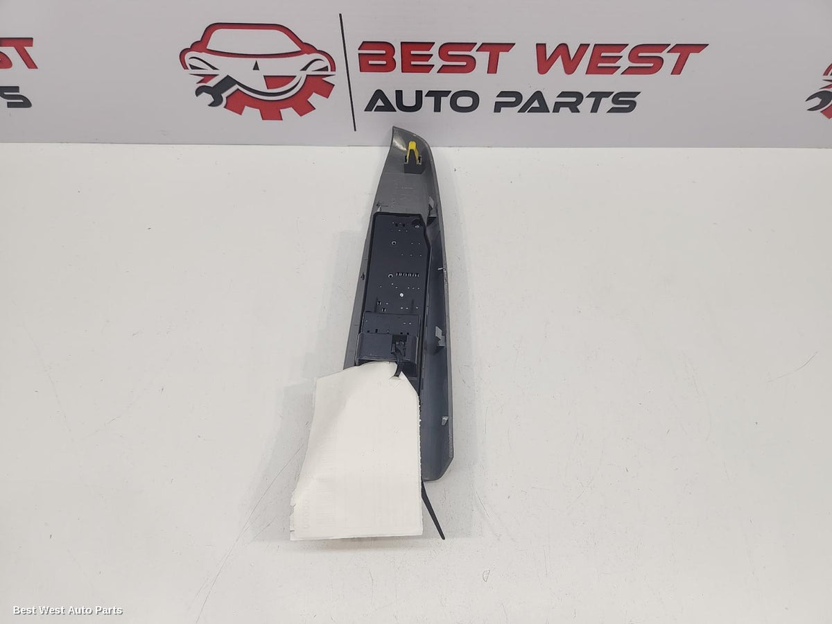 2007 TOYOTA HILUX Pwr Dr Wind Switch
