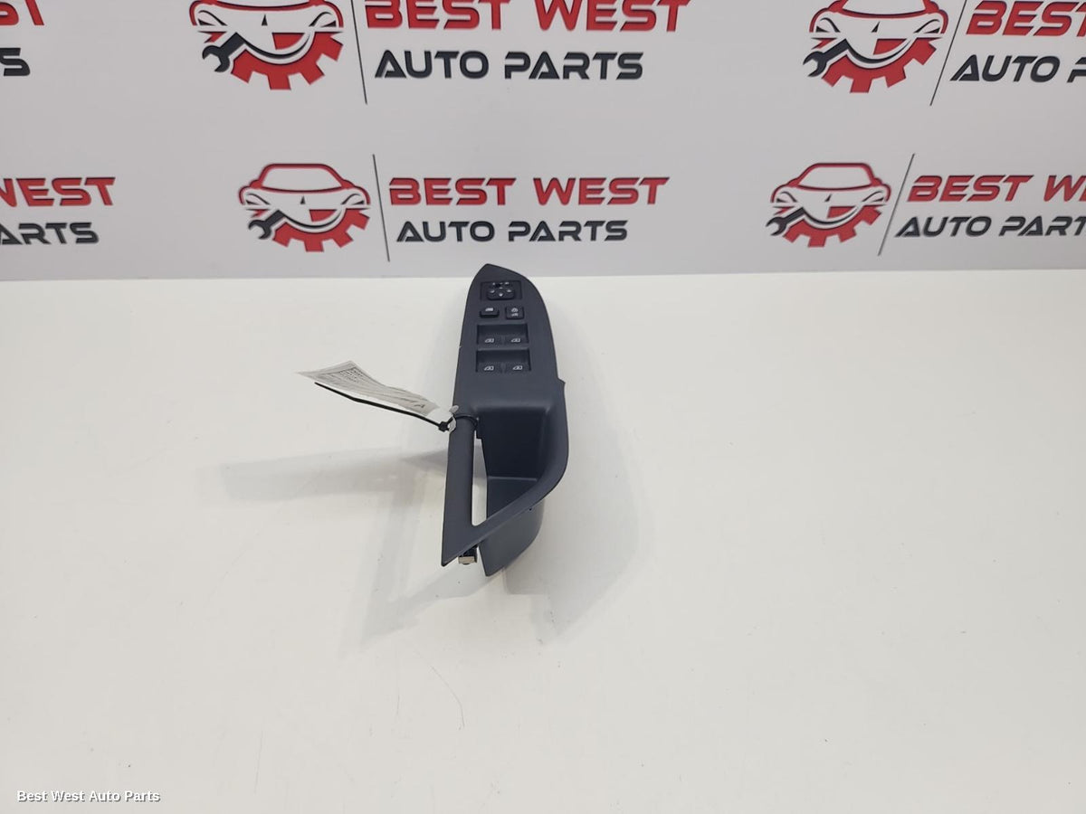 2020 MITSUBISHI OUTLANDER Pwr Dr Wind Switch