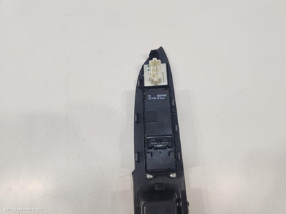 2020 MITSUBISHI OUTLANDER Pwr Dr Wind Switch