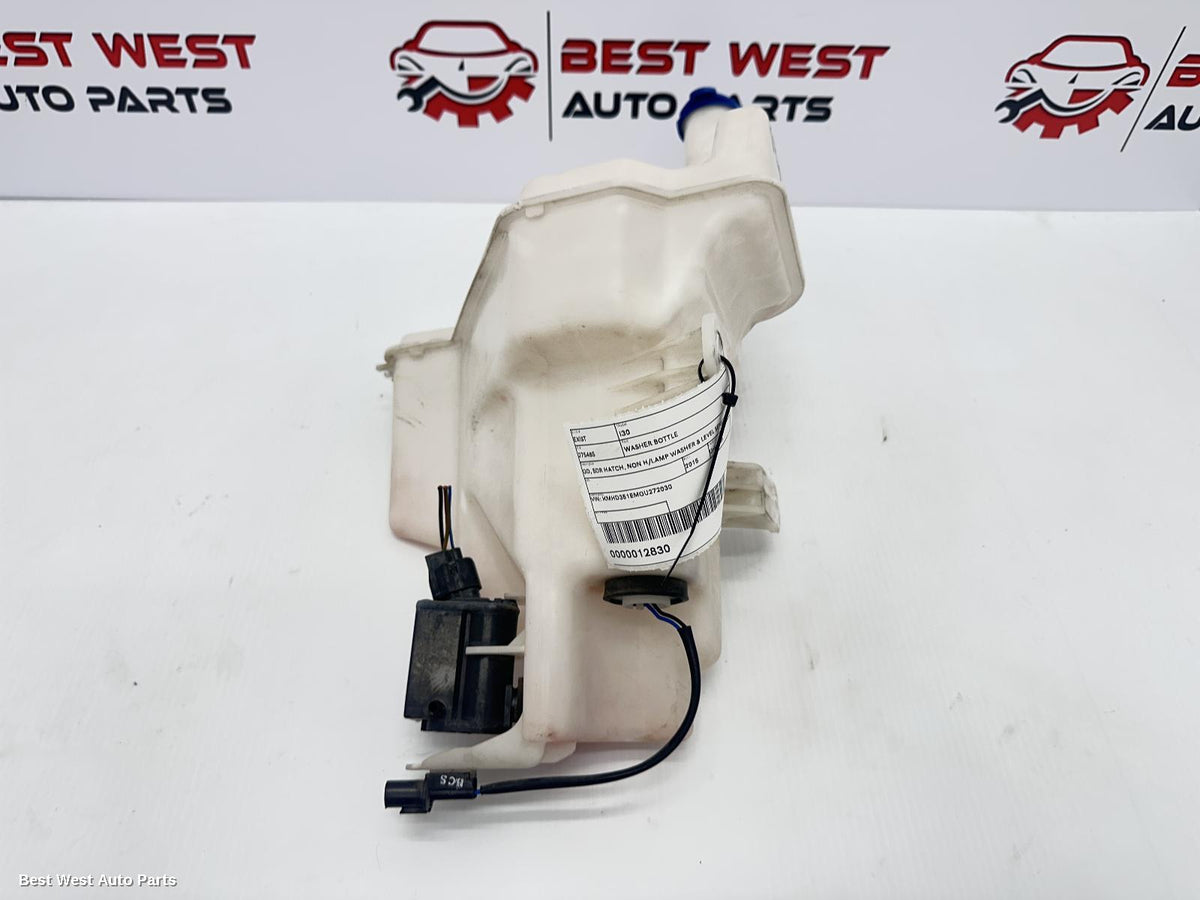 2015 HYUNDAI I30 Washer Bottle