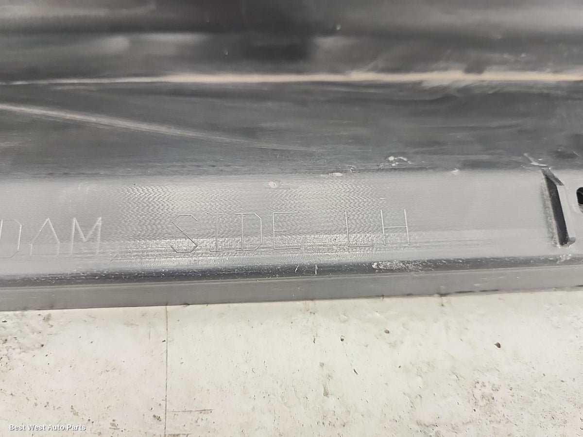 2017 MITSUBISHI OUTLANDER Side Step/Skirt