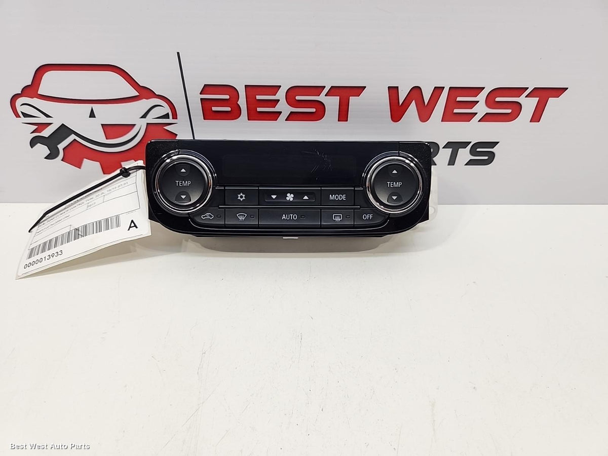 2017 MITSUBISHI OUTLANDER Heater/Ac Controls