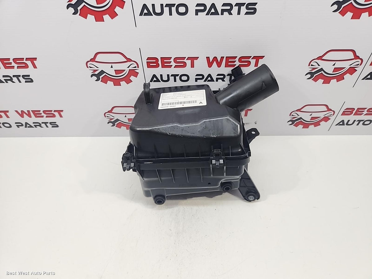 2017 MITSUBISHI OUTLANDER Air Cleaner/Box