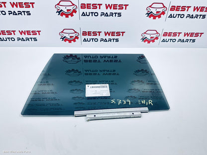 2024 TOYOTA HILUX Left Rear Door Window