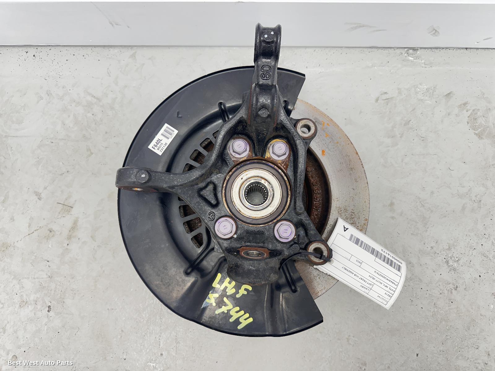 2023 TOYOTA CAMRY Left Front Hub Assembly