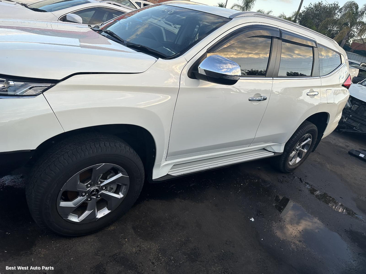2025 MITSUBISHI PAJERO Door/Boot/Gate Lock