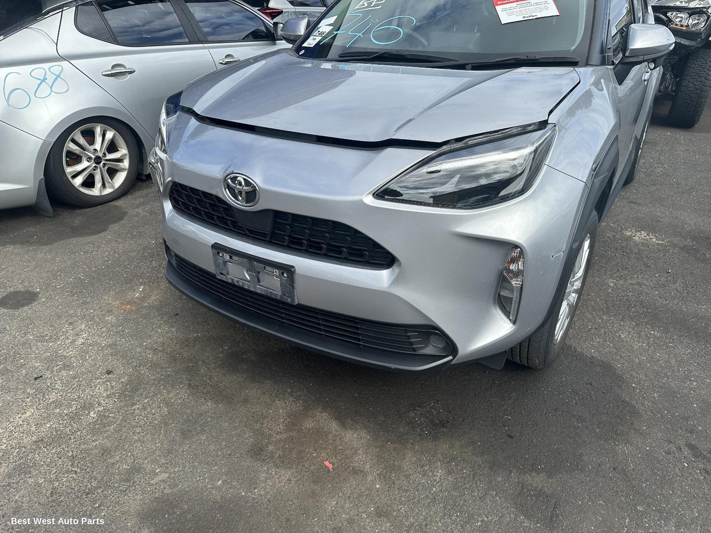 2021 TOYOTA YARIS CROSS Courtesy Light