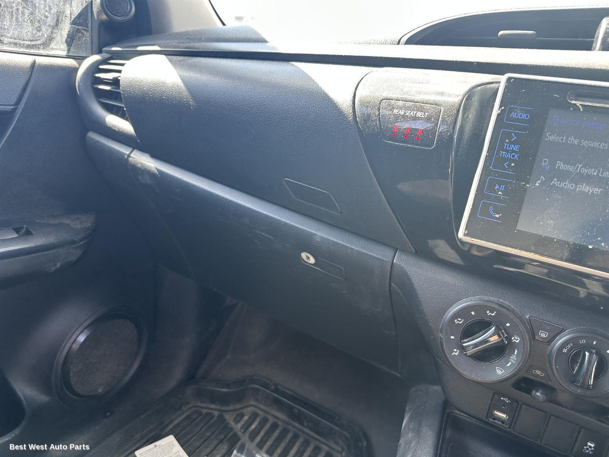 2017 TOYOTA HILUX Glove Box