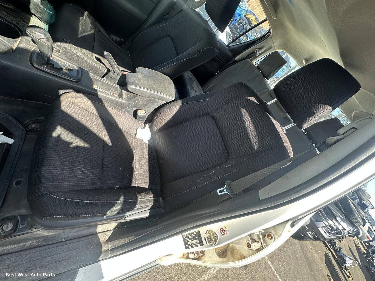 2017 TOYOTA HILUX Front Seat