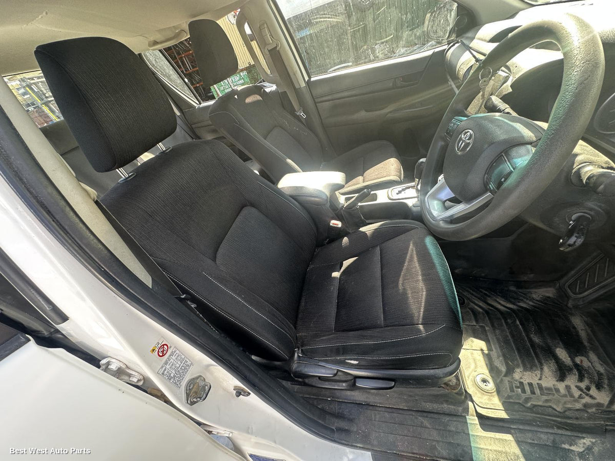 2017 TOYOTA HILUX Front Seat