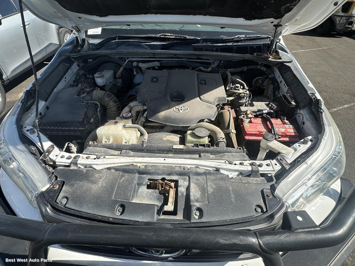 2017 TOYOTA HILUX Engine