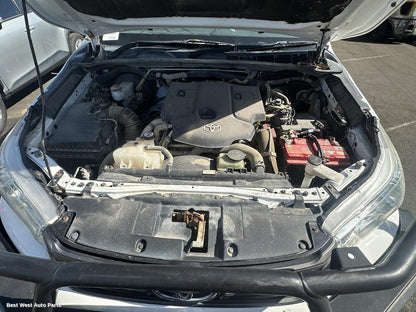 2017 TOYOTA HILUX Engine