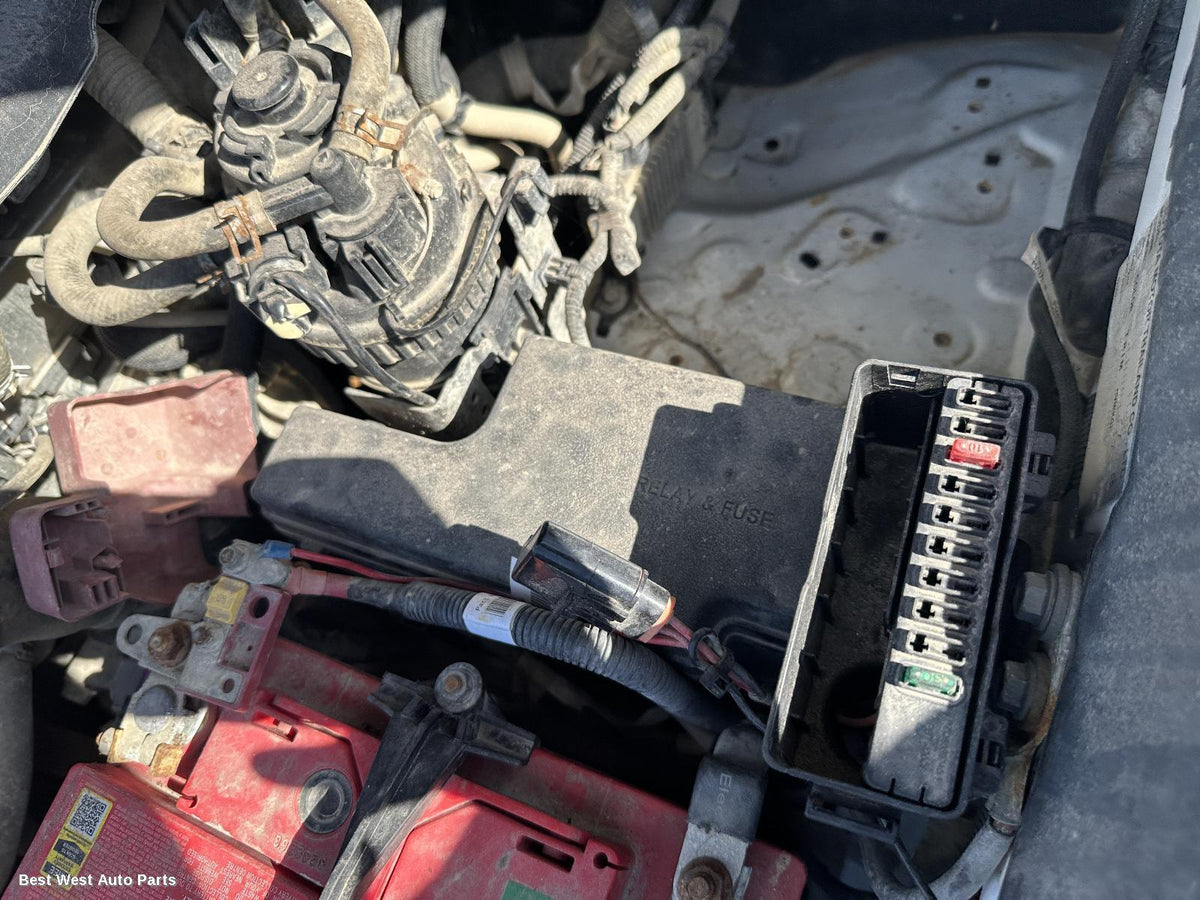 2017 TOYOTA HILUX Fuse Box