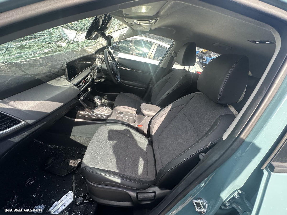 2025 KIA SELTOS Headrest