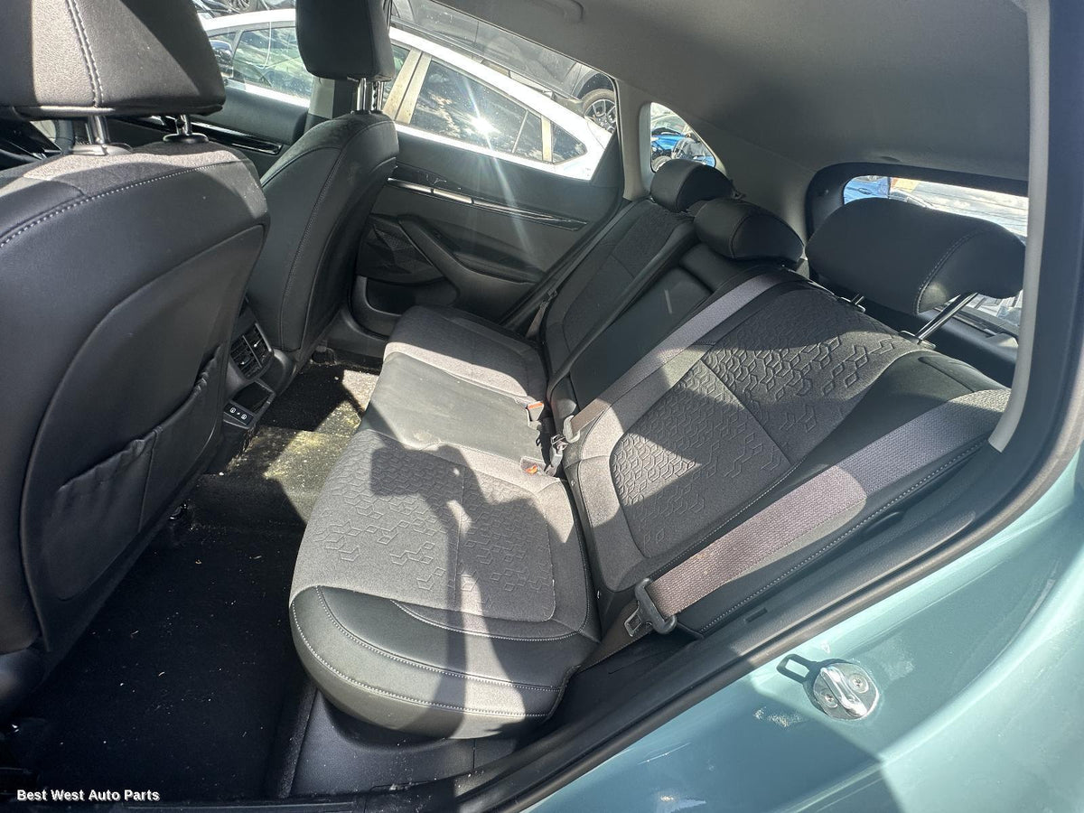 2025 KIA SELTOS Headrest