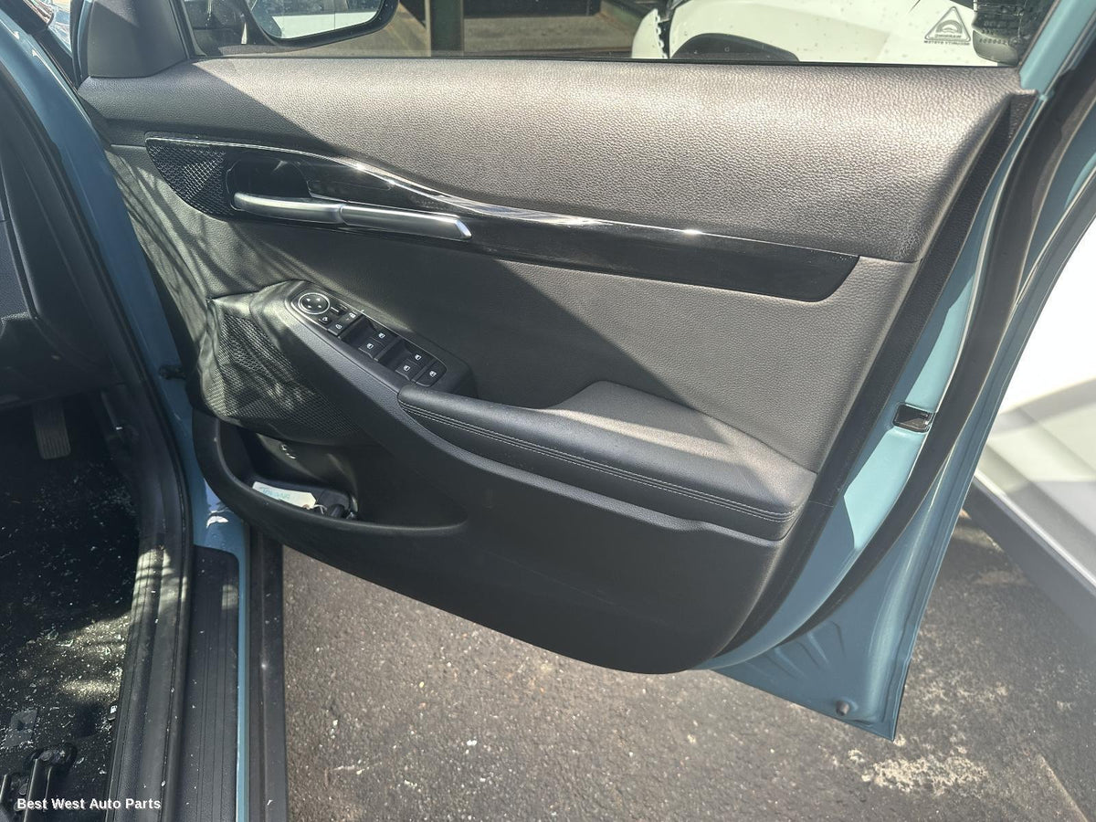 2025 KIA SELTOS Door Trim
