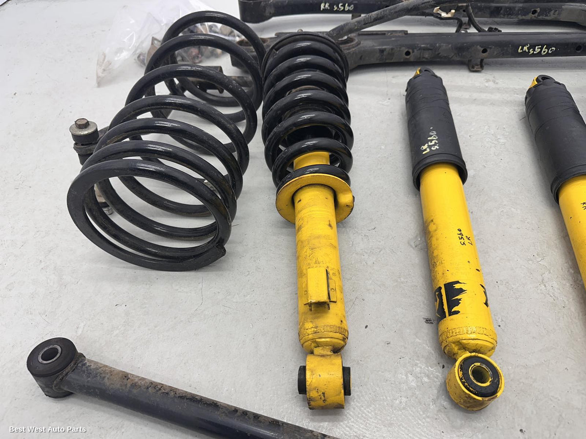 2019 MITSUBISHI PAJERO Lift Kit