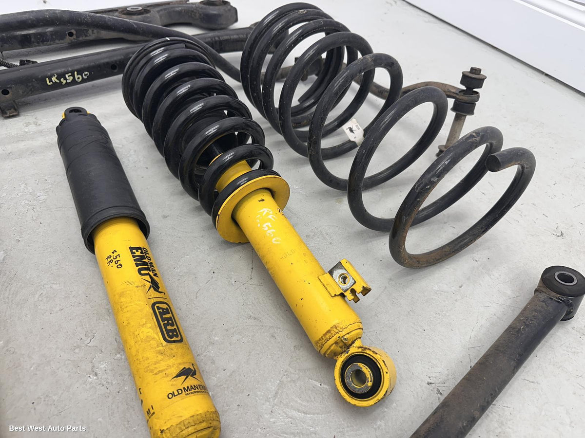 2019 MITSUBISHI PAJERO Lift Kit