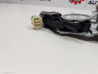 2019 MITSUBISHI PAJERO Right Front Window Reg/Motor