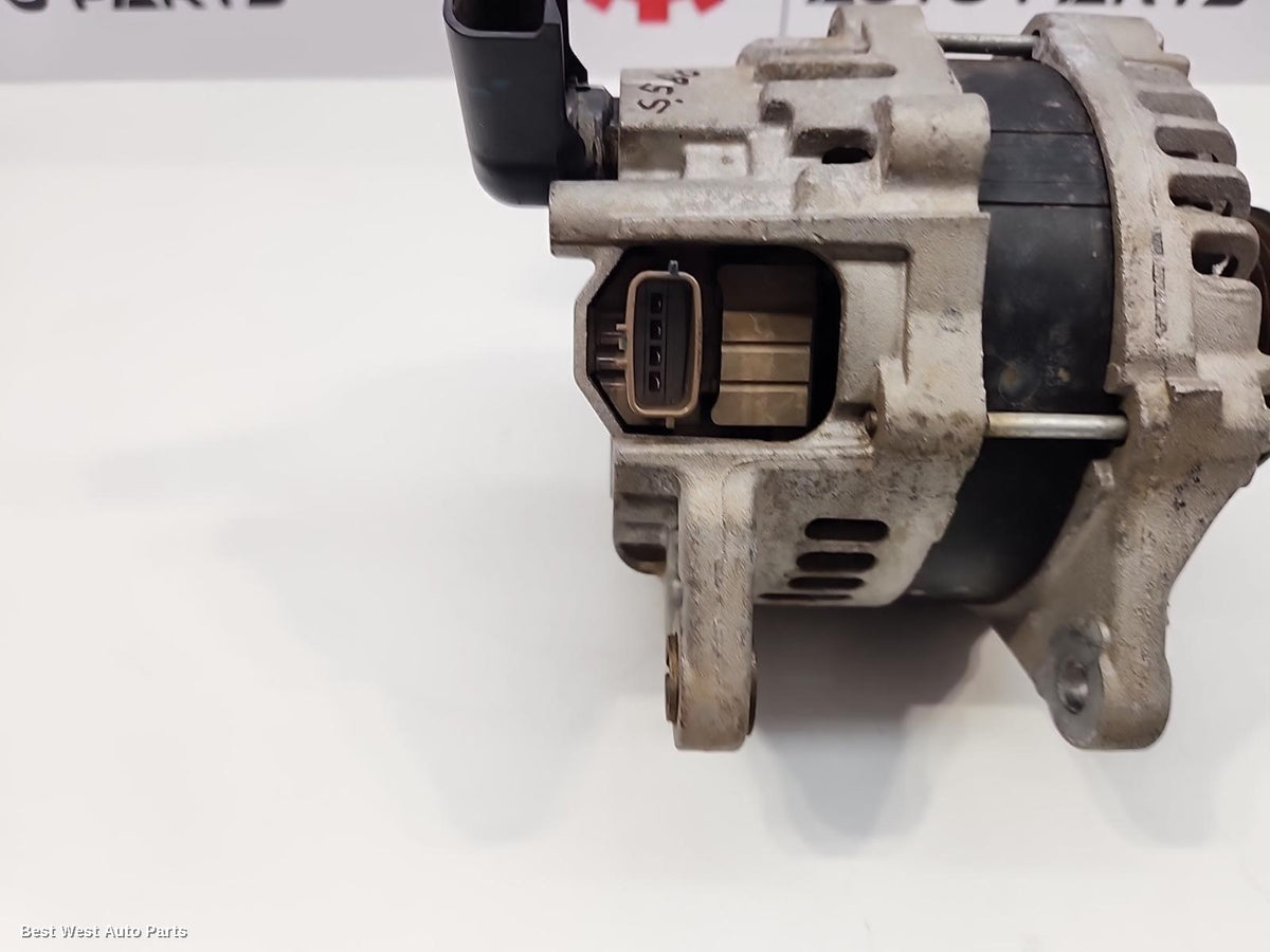 2019 MITSUBISHI PAJERO Alternator