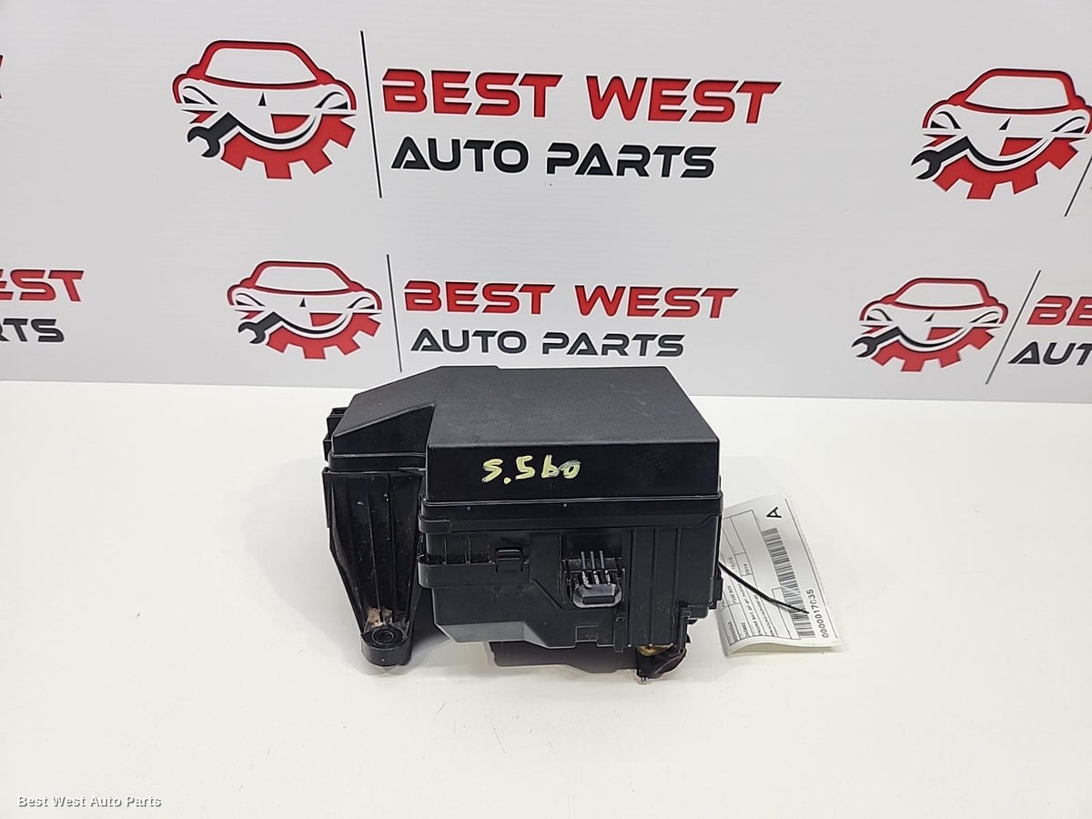 2019 MITSUBISHI PAJERO Fuse Box