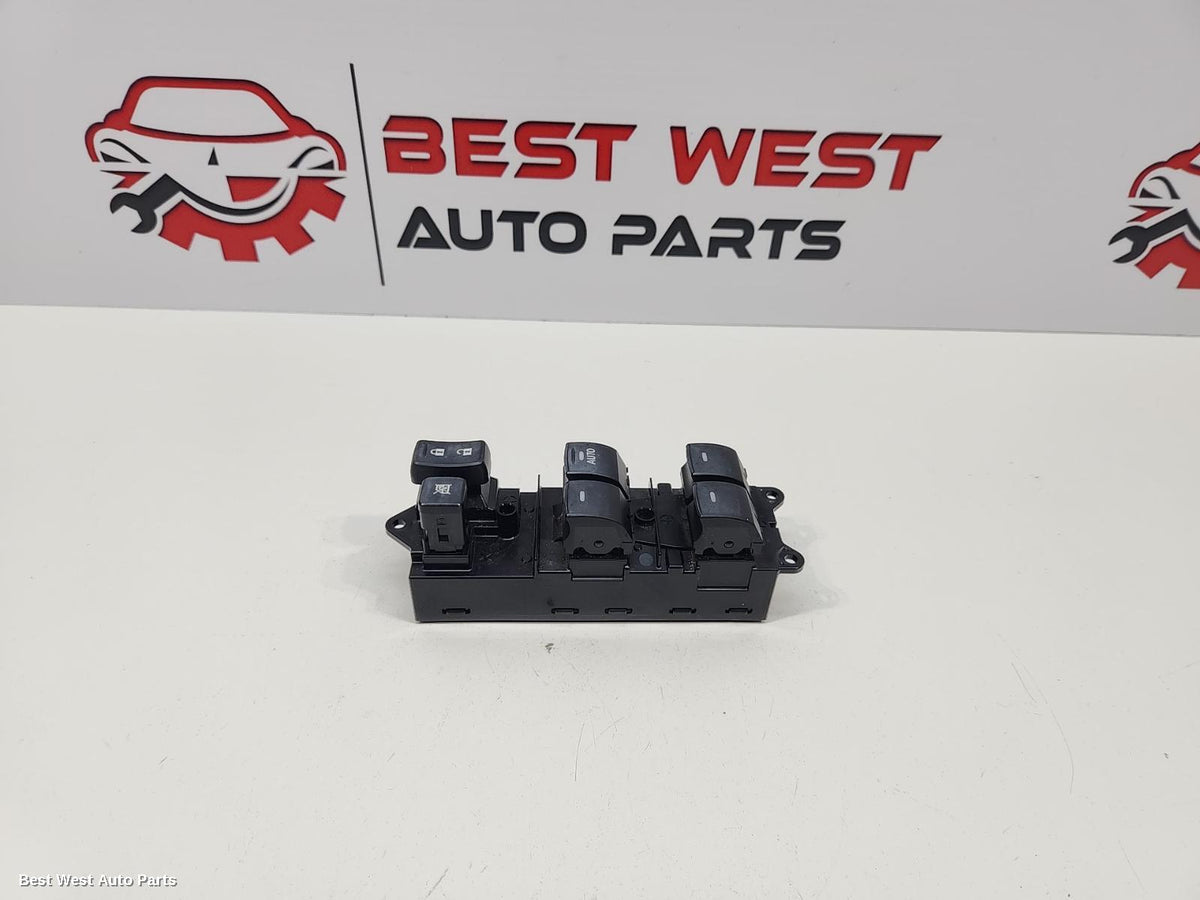2019 MITSUBISHI PAJERO Pwr Dr Wind Switch