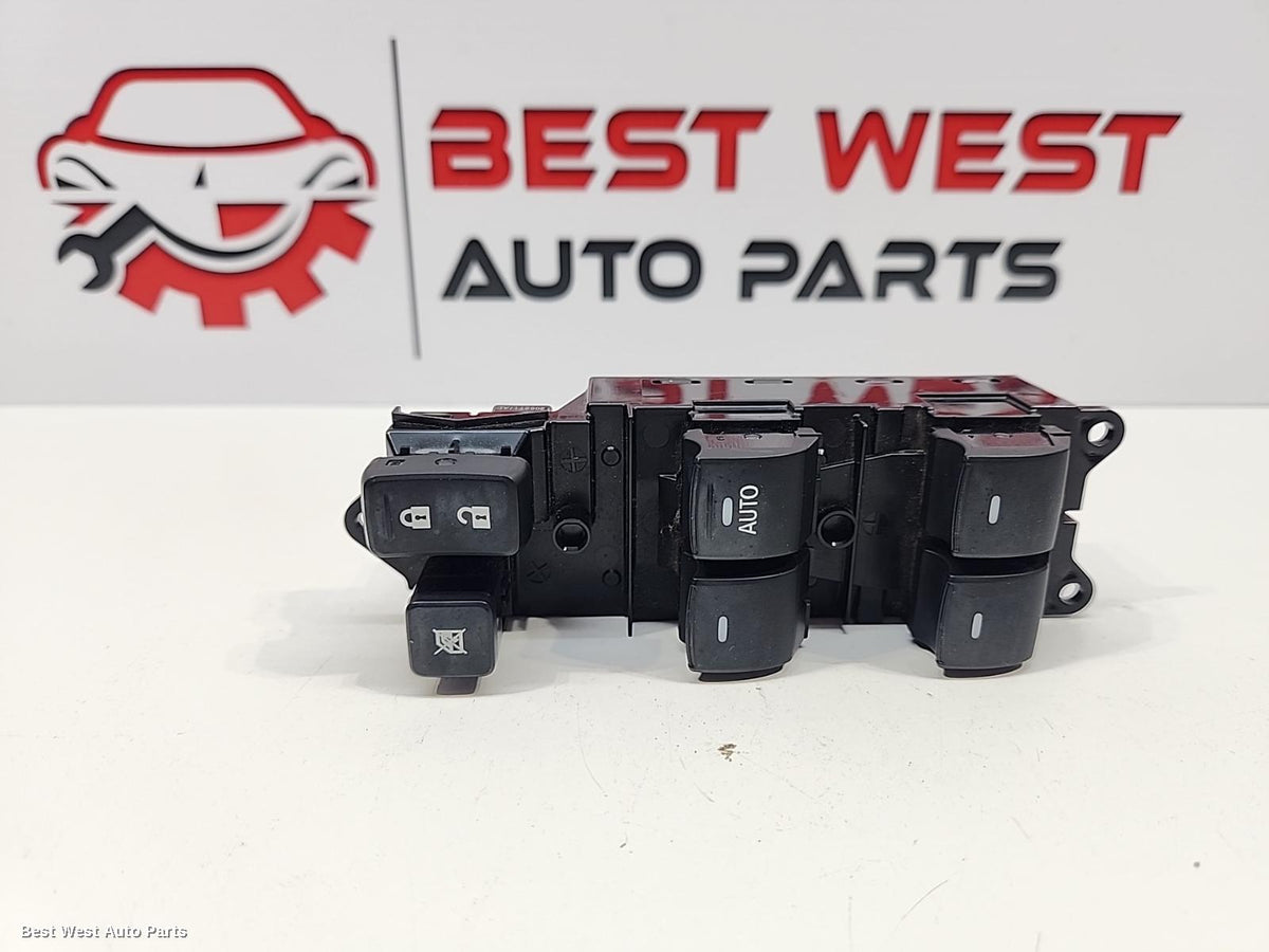 2019 MITSUBISHI PAJERO Pwr Dr Wind Switch