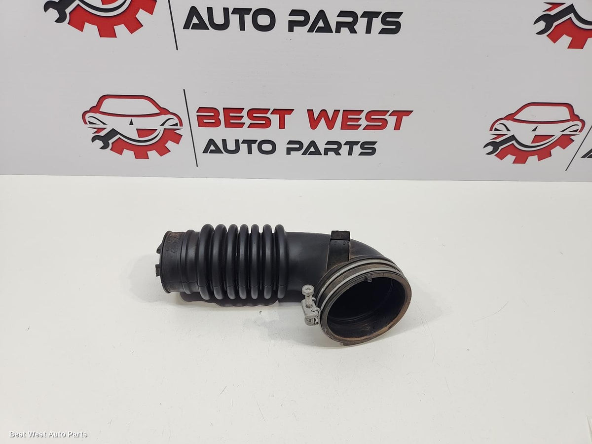 2019 MITSUBISHI PAJERO Air Cleaner Duct/Hos
