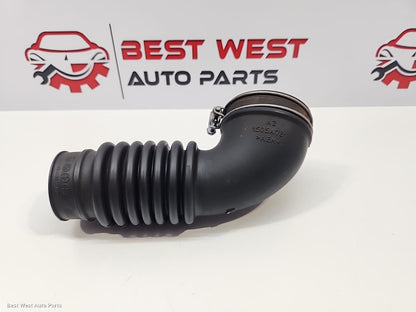 2019 MITSUBISHI PAJERO Air Cleaner Duct/Hos