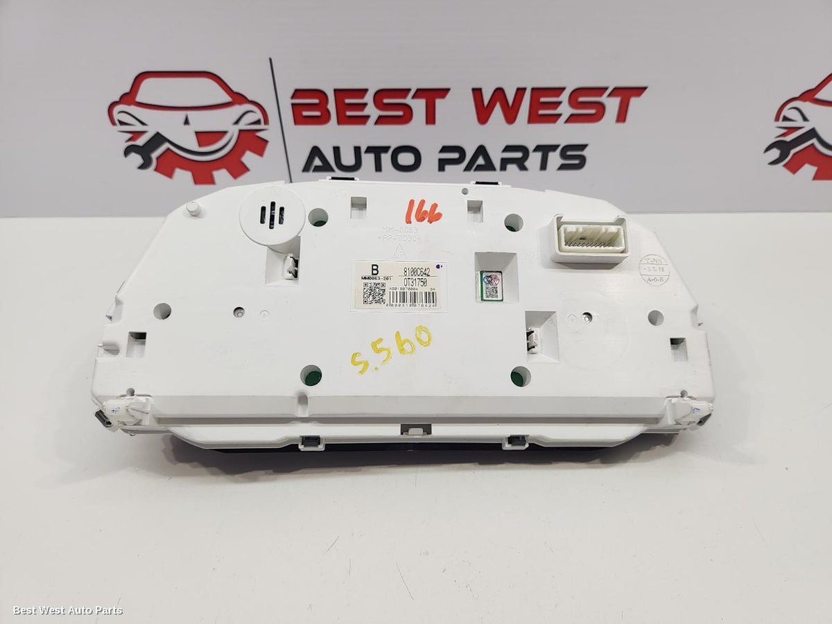 2019 MITSUBISHI PAJERO Instrument Cluster