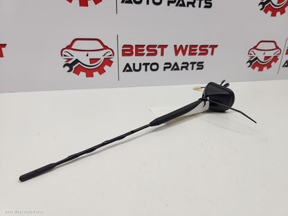 2020 MITSUBISHI TRITON Antenna