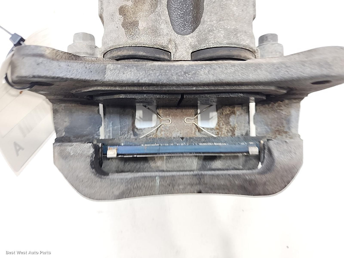 2019 MITSUBISHI TRITON Caliper