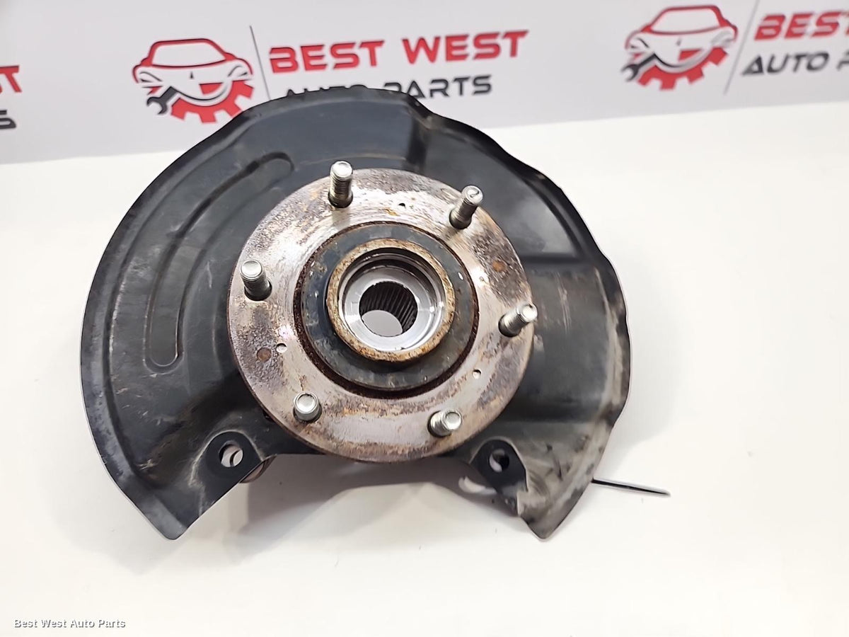 2019 MITSUBISHI TRITON Right Front Hub Assembly