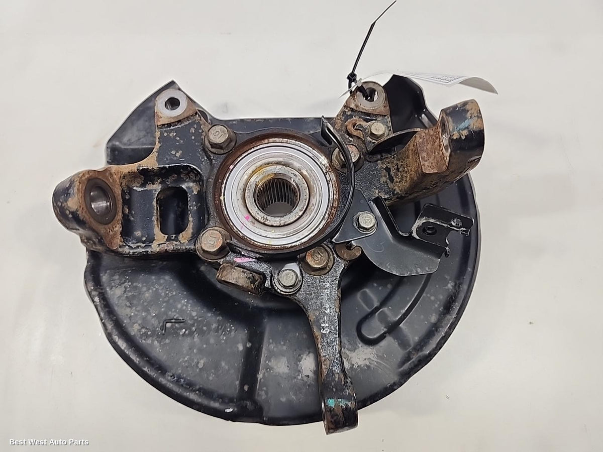2019 MITSUBISHI TRITON Left Front Hub Assembly