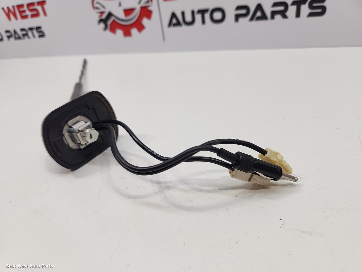 2019 MITSUBISHI TRITON Antenna