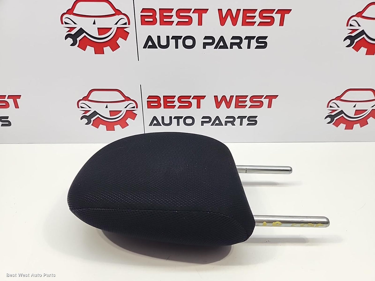 2019 MITSUBISHI TRITON Headrest