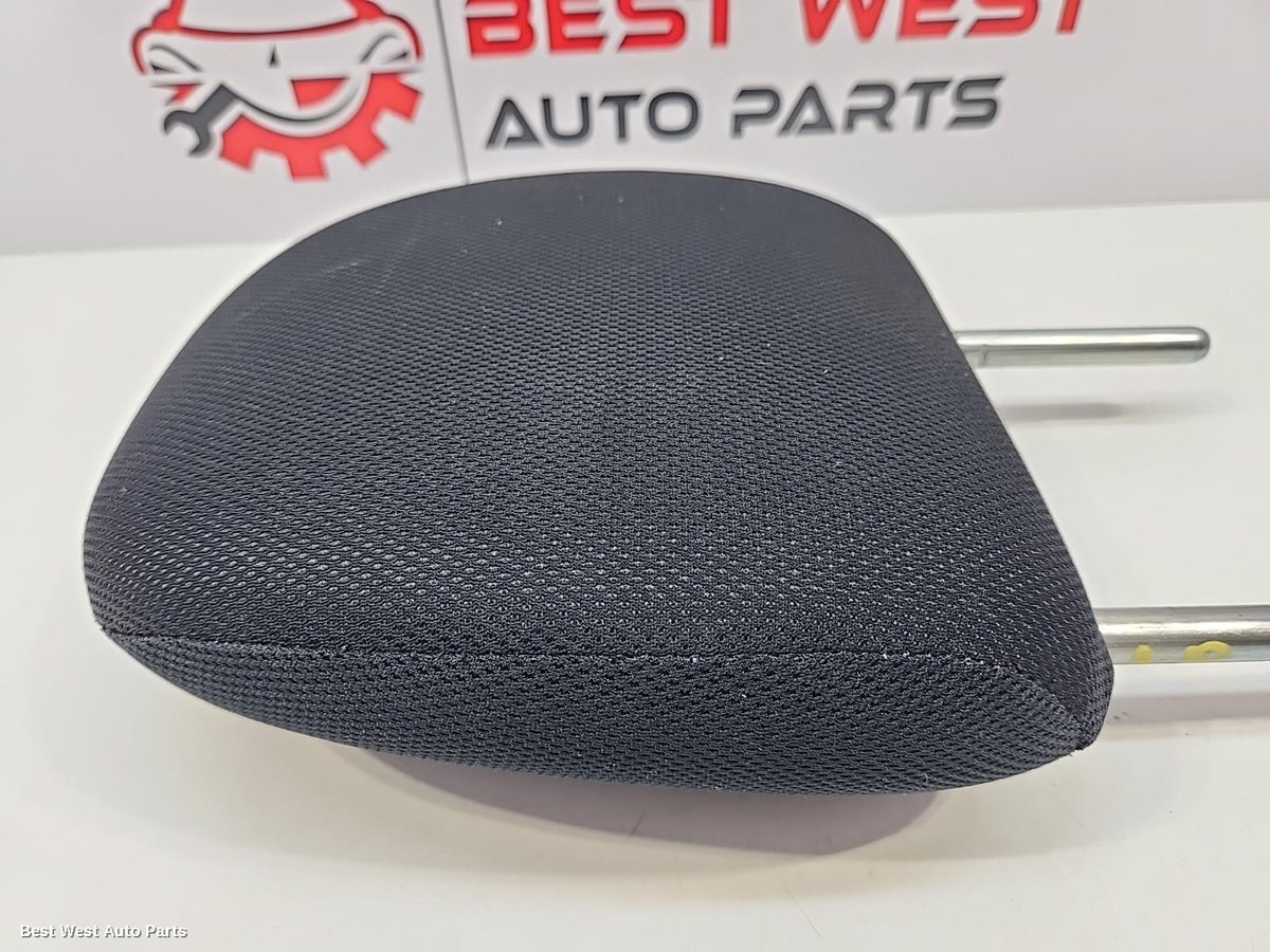 2019 MITSUBISHI TRITON Headrest