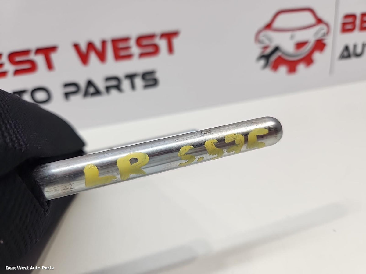2019 MITSUBISHI TRITON Headrest