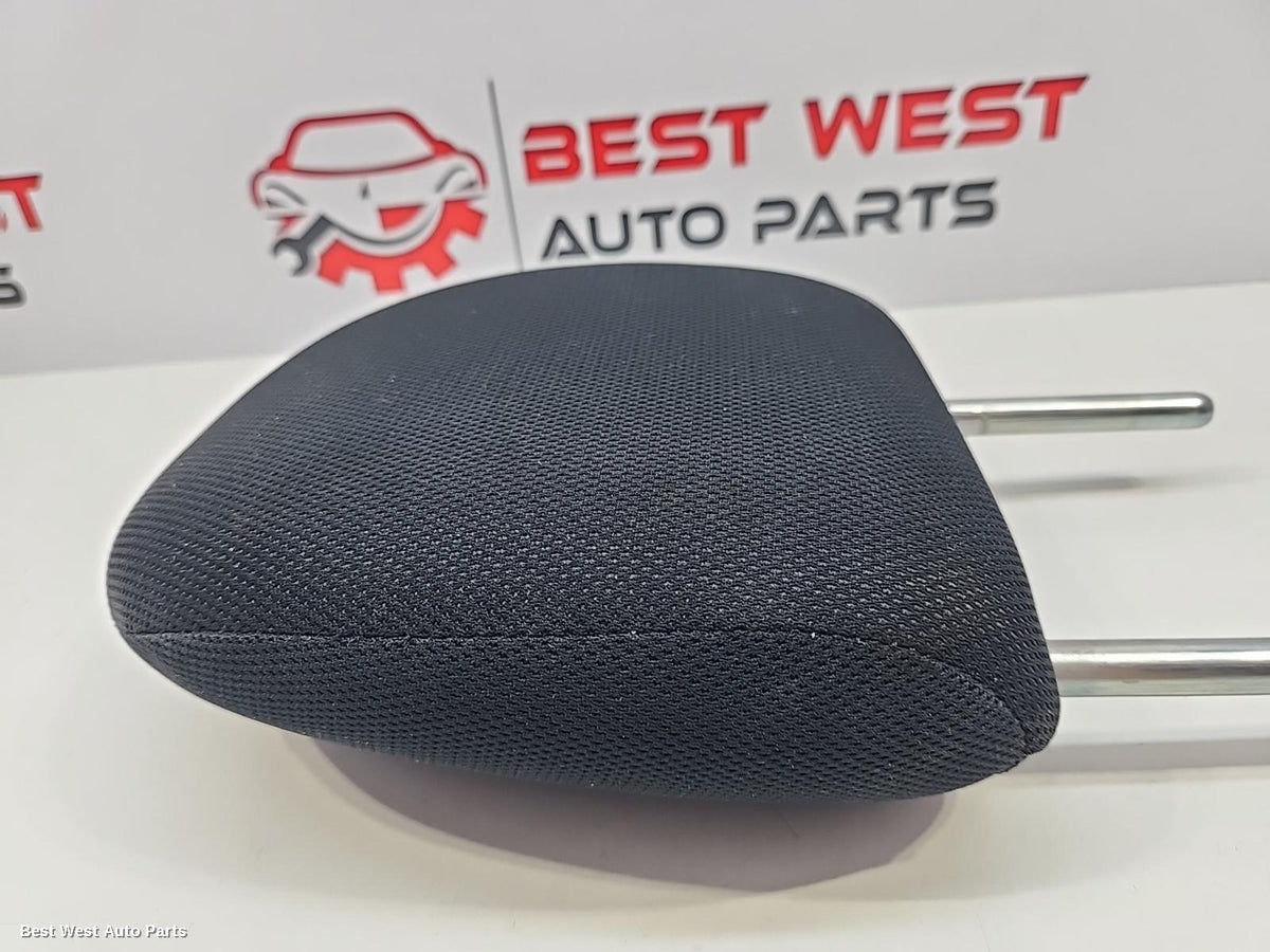 2019 MITSUBISHI TRITON Headrest