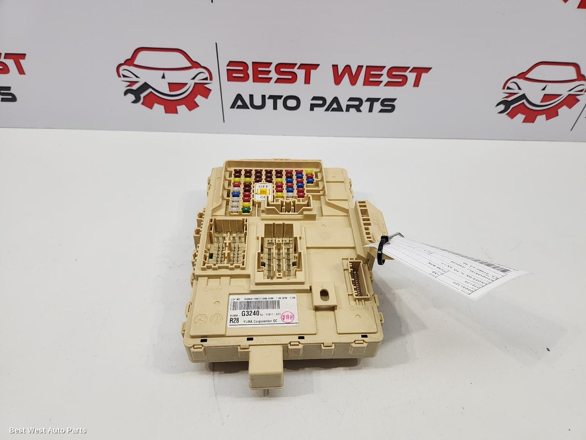 2018 HYUNDAI I30 Fuse Box