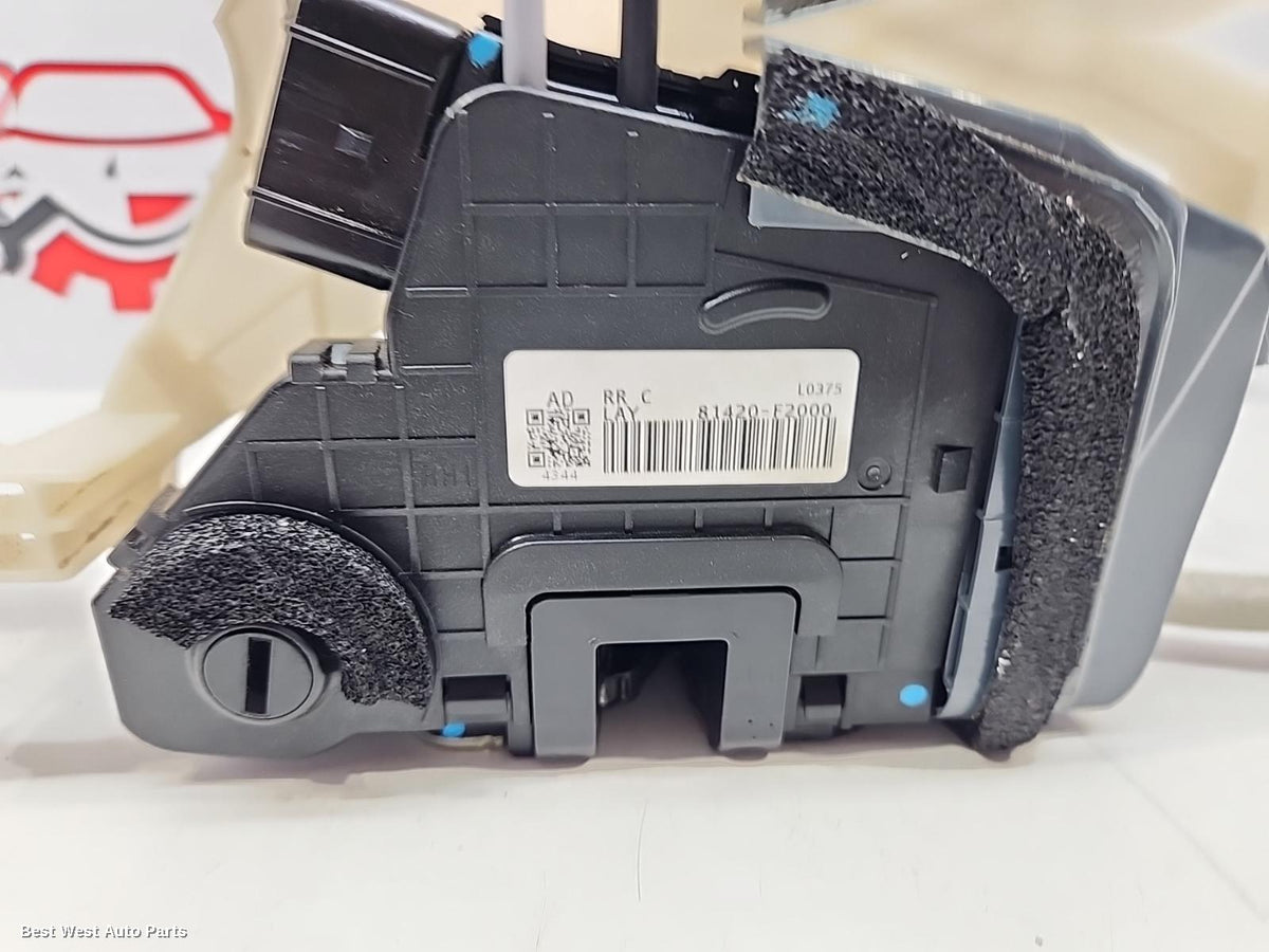 2016 HYUNDAI ELANTRA Door/Boot/Gate Lock