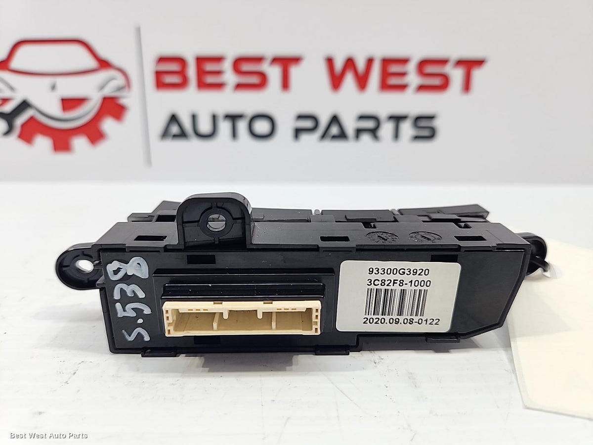2020 HYUNDAI I30 Misc Switch/Relay