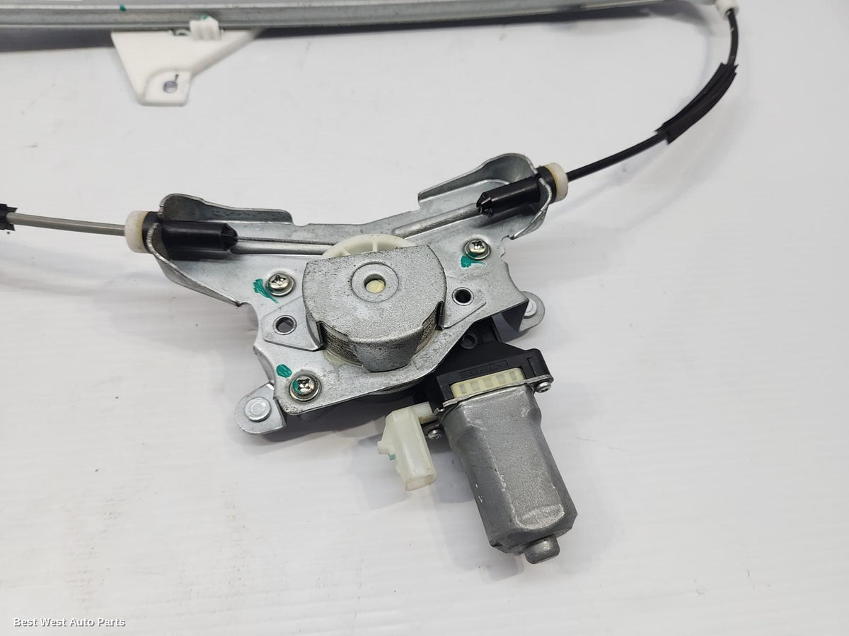 2021 LDV G10 Left Front Window Reg/Motor