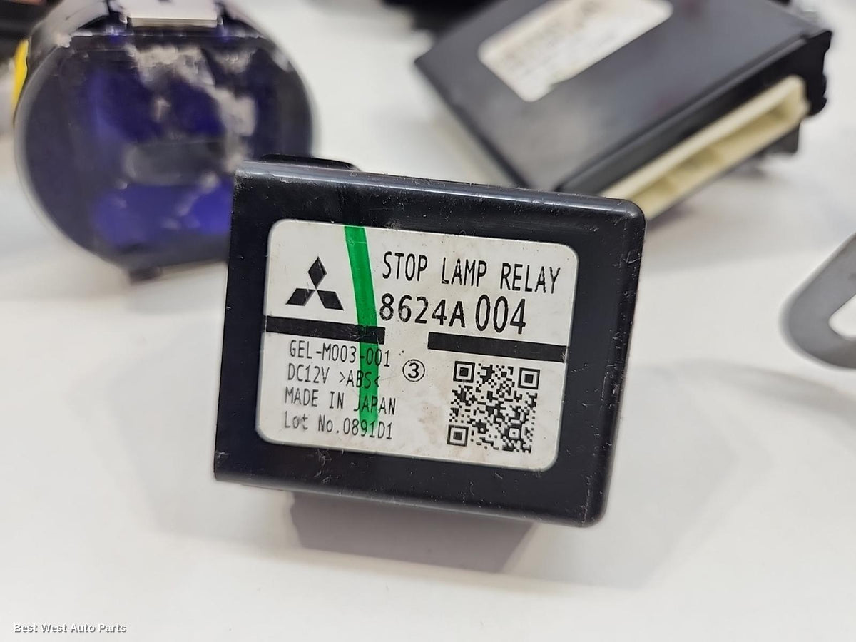 2021 MITSUBISHI TRITON Ecu