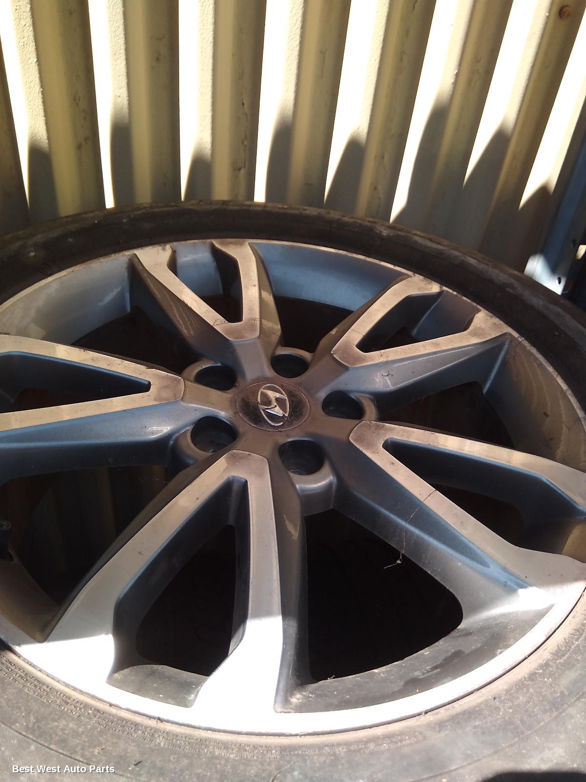 2015 HYUNDAI SANTA FE Wheel Mag