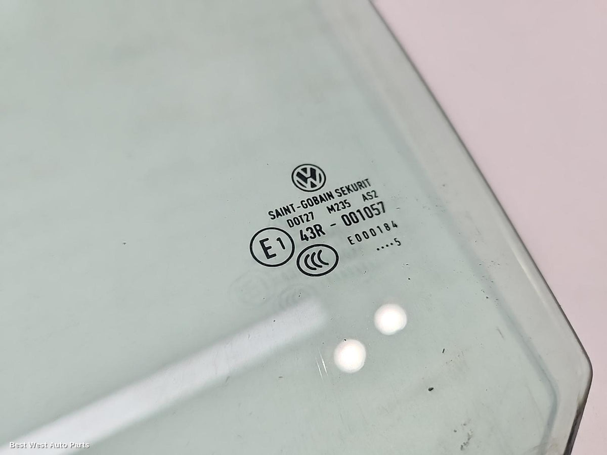 2015 VOLKSWAGEN CADDY Left Front Door Window