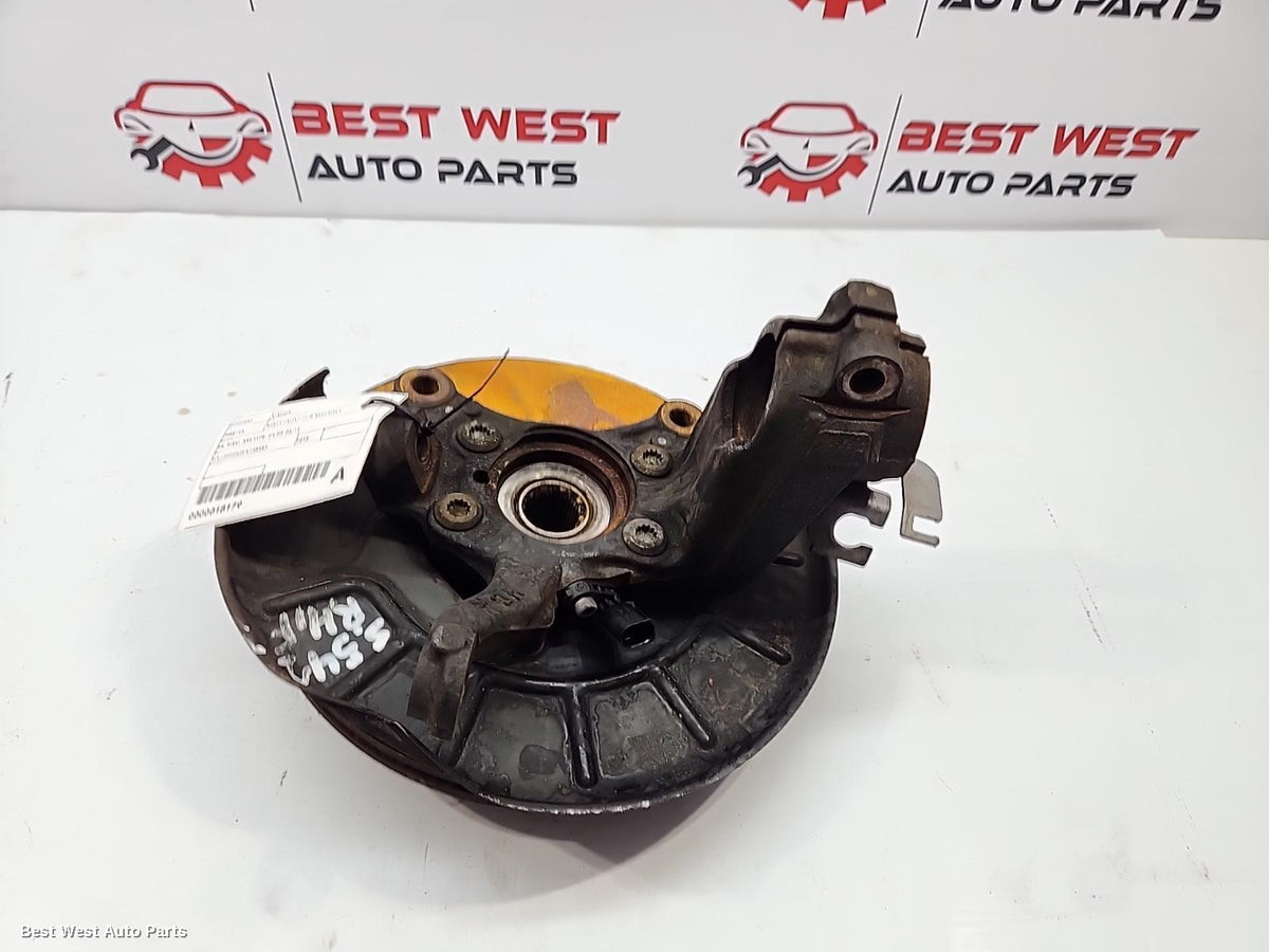 2015 VOLKSWAGEN CADDY Right Front Hub Assembly