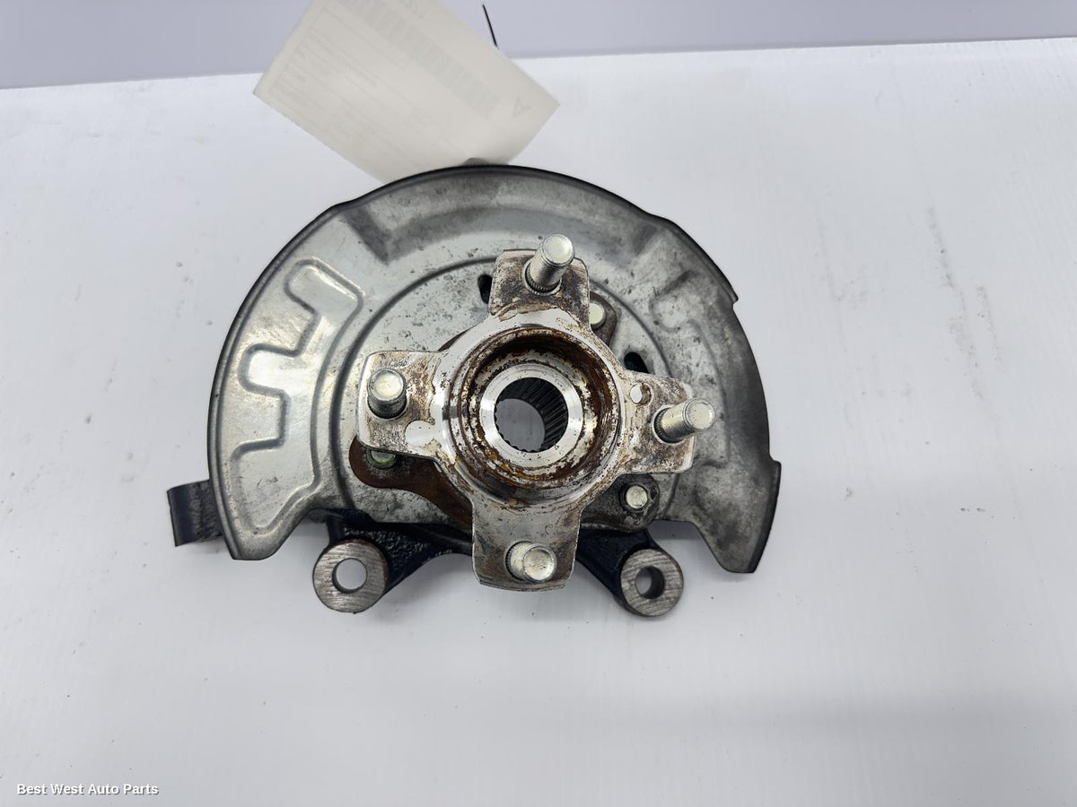 2020 SUZUKI IGNIS Left Front Hub Assembly
