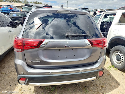2017 MITSUBISHI OUTLANDER Rear Garnish